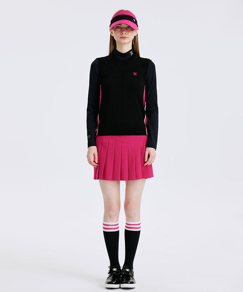 Women's Two Line Points Knee Socks - Black