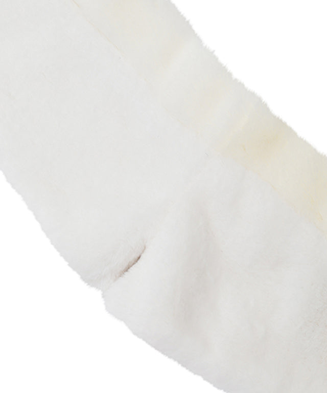 Woman's Fluffy Muffler - Ivory