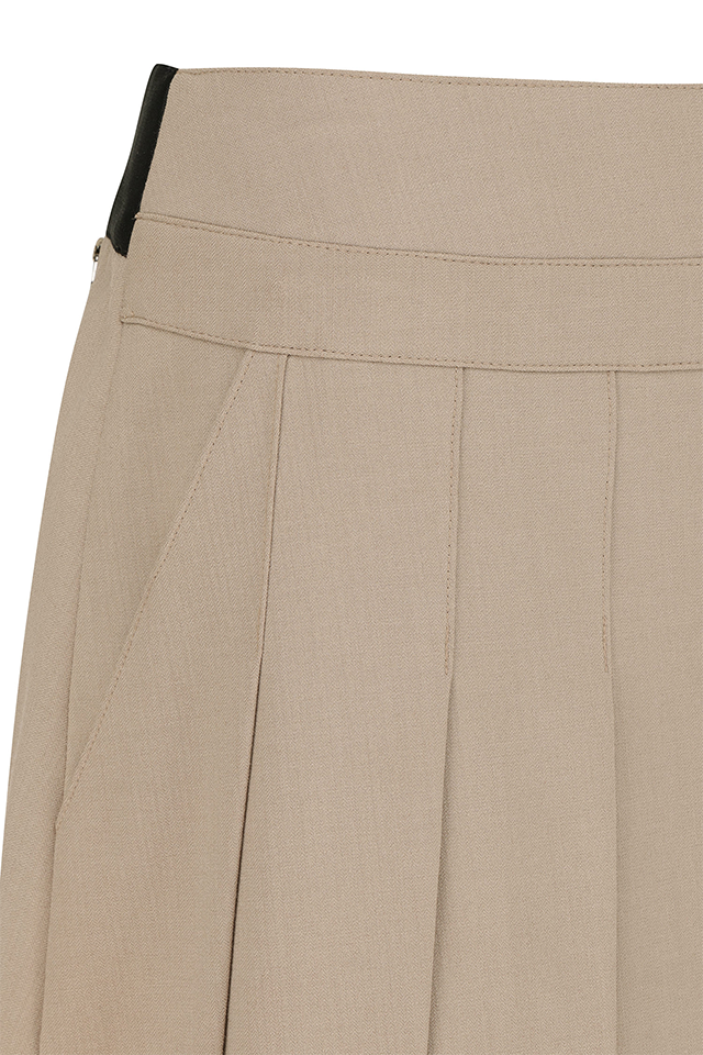 Women's FA Essential Pleated Skirt - Beige