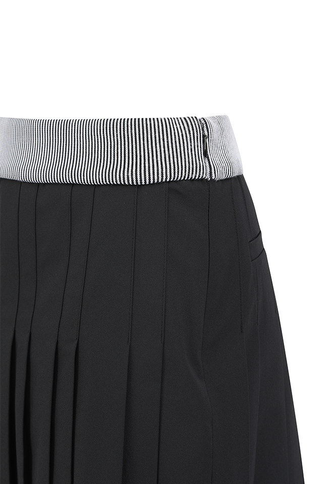 Women's Essential Pleats Skirt - Black – Anew Golf USA
