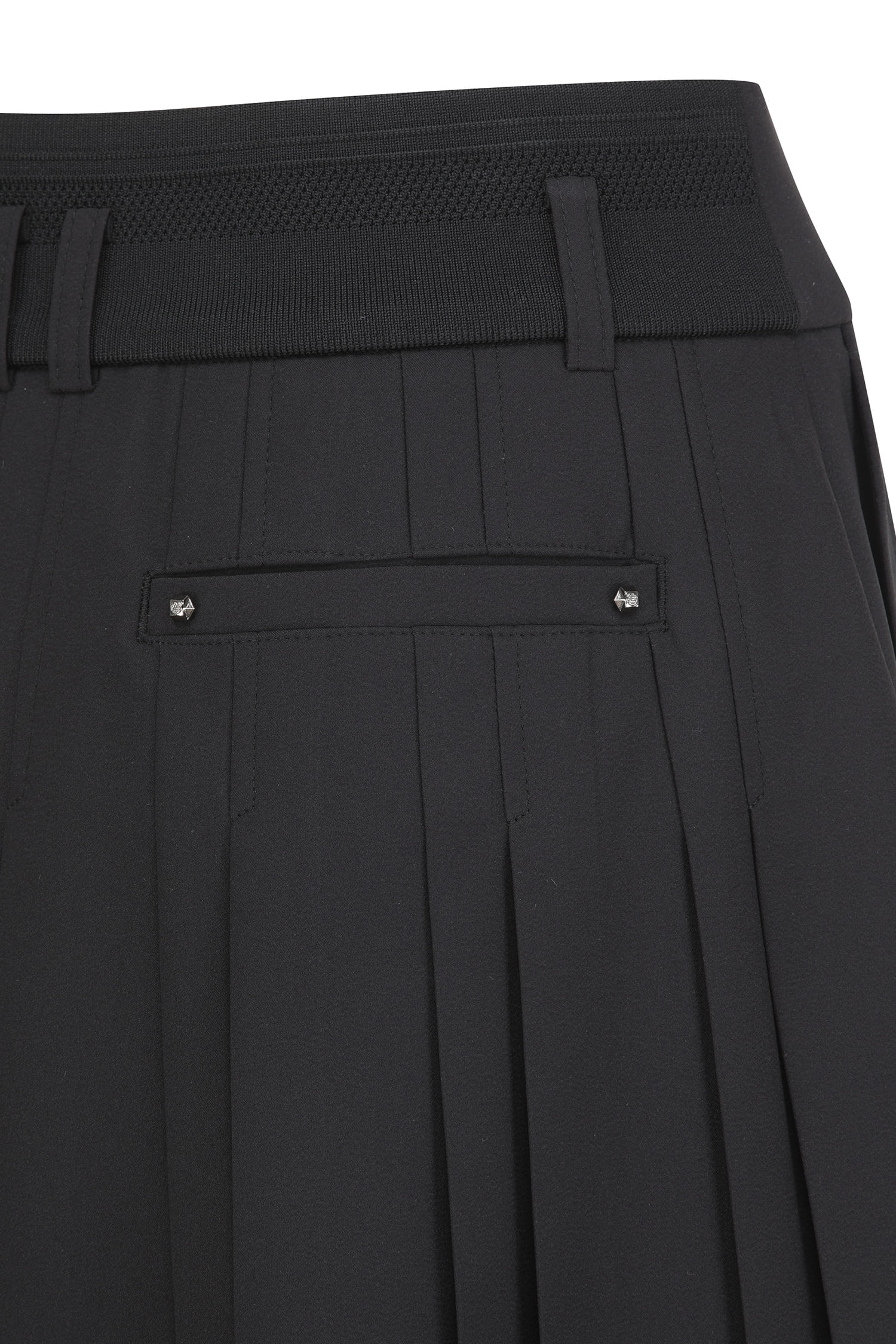 1PIU1UGUALE3 GOLF BACK HEM PLEATS SKIRT