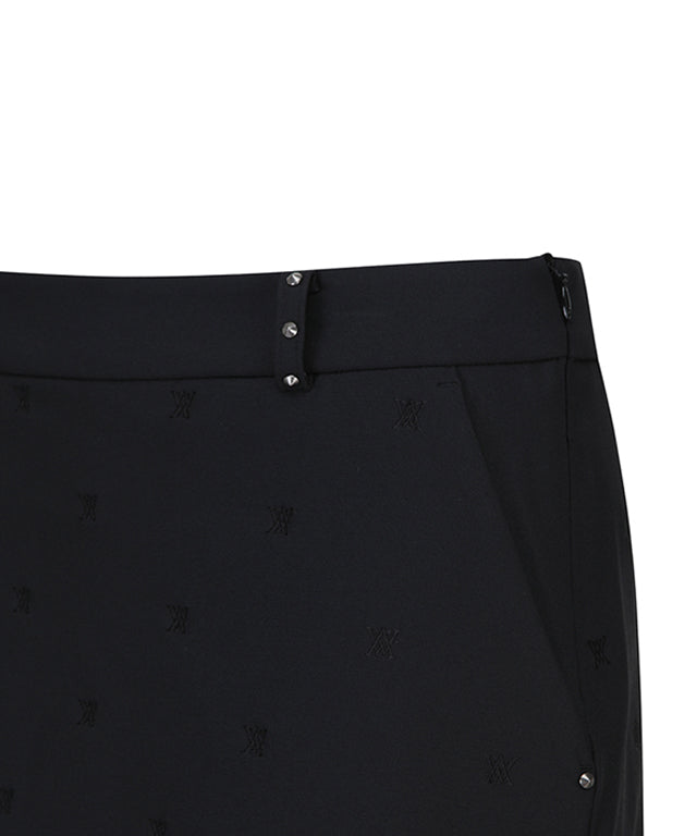 W Front Embossed Point H-line SQ - Black